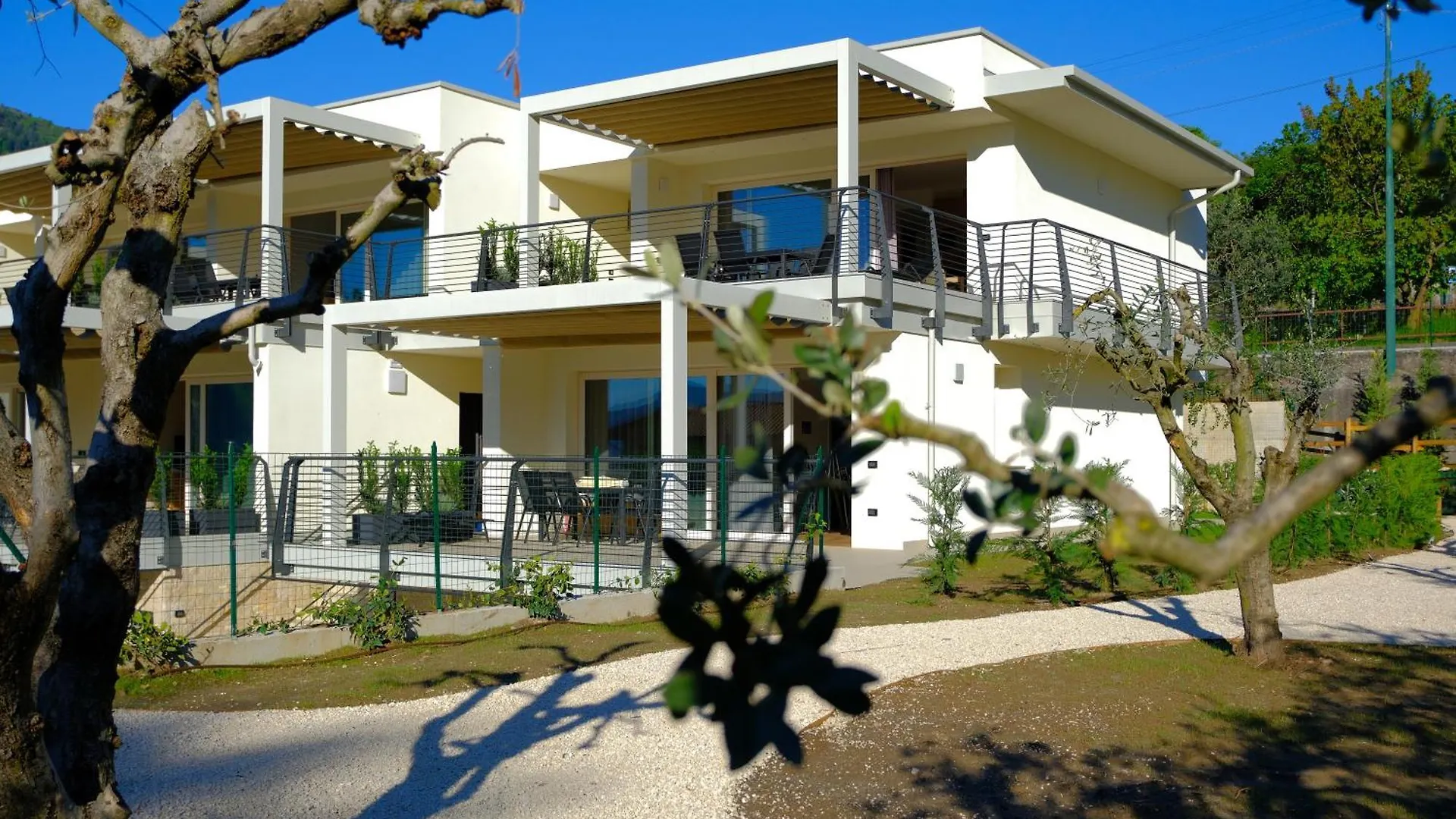 Appartamento Costa Blu - Pool And Terrace Overlooking The Lake Riva di Solto