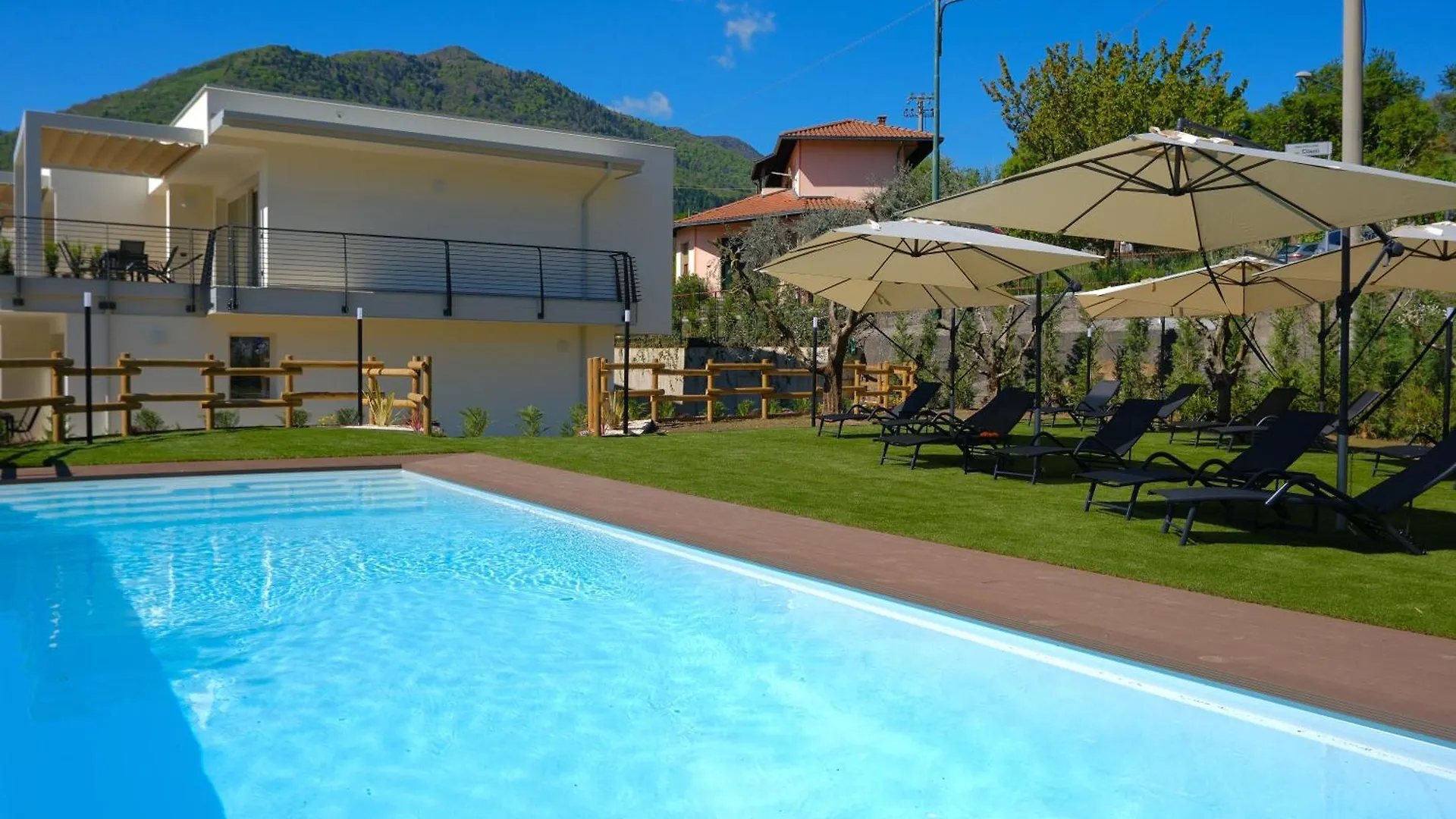 Appartamento Costa Blu - Pool And Terrace Overlooking The Lake Riva di Solto